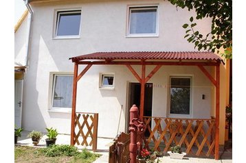 Eslovaquia Privát Štúrovo, Exterior